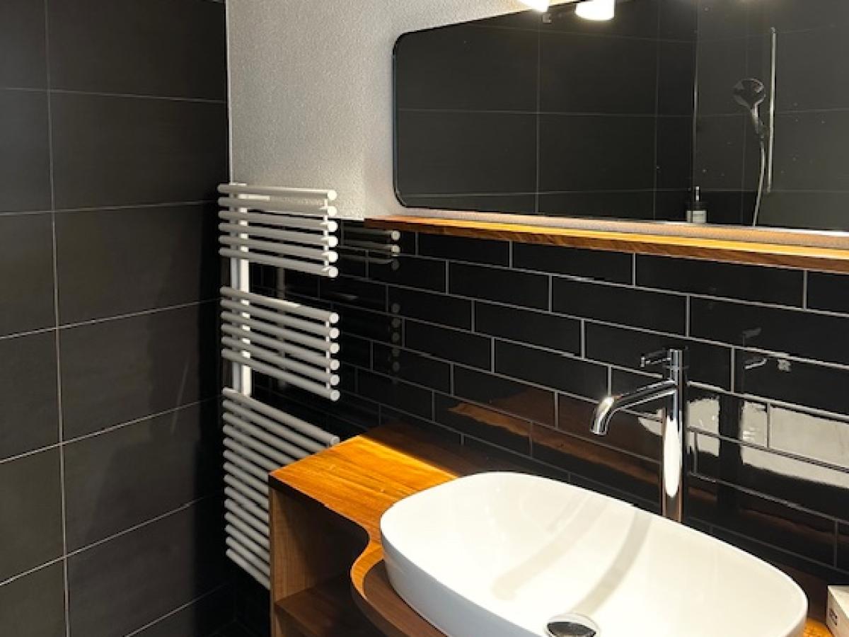 Einzelzimmer mit Gemeinschaftsbad - Hotel B&B Stossplatz